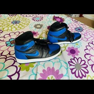 Air Jordan sneakers size 6.5